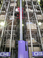 クレーン3台、格納数2,880パレットのRB