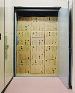 鹿児島共同倉庫株式会社殿　トランクルームのエントランス