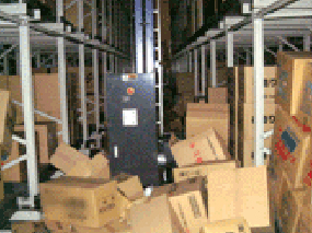 写真1. カートンの落下の様子