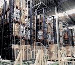 写真4. 欧州で電気製品の保管に採用された自動倉庫